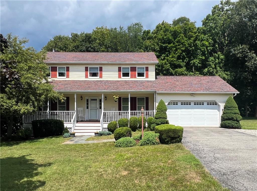 Rose Ann Ln, Chester, NY 10918