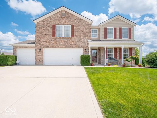 2251 Abbey St, Brownsburg, IN, 46112-7557 | Card Image