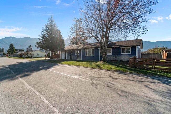 7500 Maple Crescent, House other with 3 bedrooms, 2 bathrooms and 7 parking in Agassiz BC | Image 24