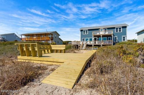 7901 Ocean Dr, Emerald Isle, NC, 28594-2838 | Card Image