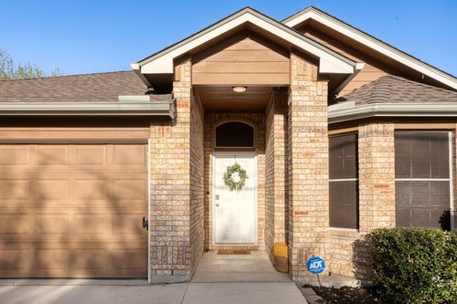 409 Lydia Ln, Thrall, TX, 76578-1719 | Card Image