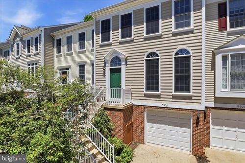 9902 Michael Schar Ct, Vienna, VA, 22181-5912 | Card Image