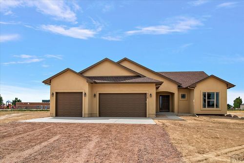 538 S Ferncliff Dr, Pueblo West, CO, 81007-6129 | Card Image