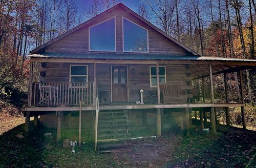 172 Lemasters Cemetery Rd, Olive Hill, KY, 41164-7431 | Card Image