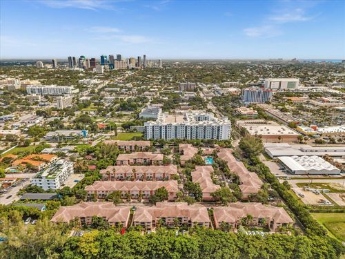 apt-106-2015 Se 10th Ave, Fort Lauderdale, FL, 33316-4516 | Card Image