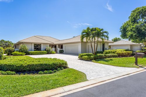 5990 Se Oakmont Pl, Stuart, FL, 34997-8636 | Card Image