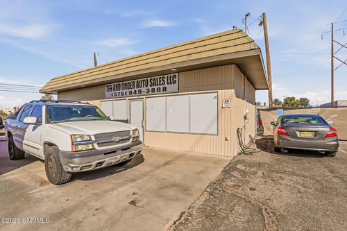 2700 Elks Dr, Las Cruces, NM, 88005-1318 | Card Image