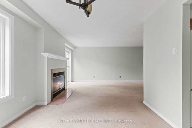 45 Wrenwood Cres, Condo with 3 bedrooms, 3 bathrooms and 1 parking in Nepean ON | Image 11