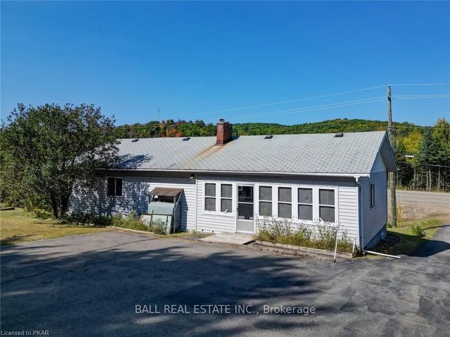 39086 Combermere Rd, House other with 4 bedrooms, 1 bathrooms and 8 parking in Combermere ON | Image 4