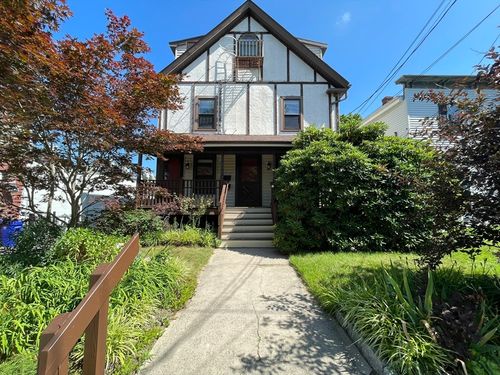 10 Falmouth St, Attleboro, MA, 02703-3004 | Card Image