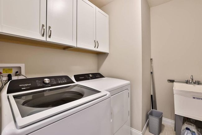 684 Newton Dr, House other with 4 bedrooms, 4 bathrooms and null parking in Beavercreek OH | Image 48