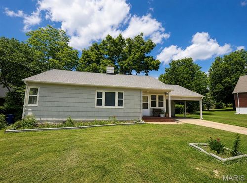 211 S East St, Warrenton, MO, 63383-2501 | Card Image