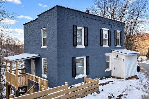 1320 Pioneer Ave, Brookline, PA, 15226-1137 | Card Image
