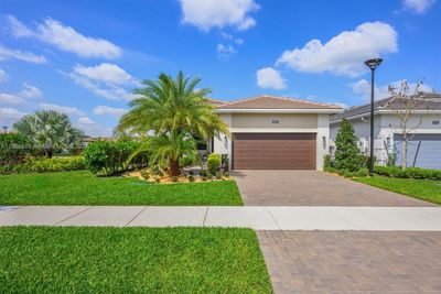 5337 Santa Rosa Ln, House other with 2 bedrooms, 2 bathrooms and null parking in Westlake FL | Image 3