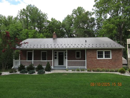 750 Prospect Ave, Pulaski, VA, 24301-3632 | Card Image