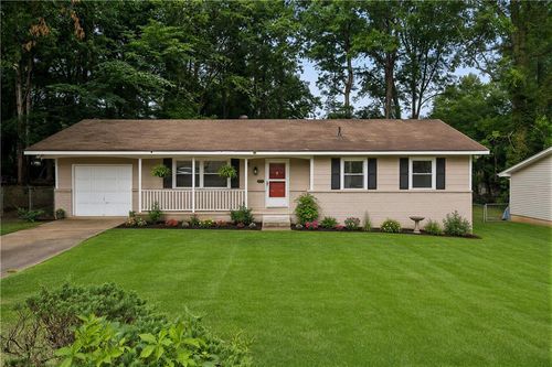 8845 Ashwood Dr, Riverdale, GA, 30274-4501 | Card Image
