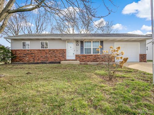 26 Dwight St, Waterloo, IL, 62298-5540 | Card Image