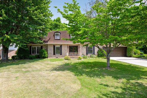 7015 Leslie Dell Ln, Chattanooga, TN, 37421-5227 | Card Image