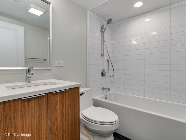 APT-4 - 1241 Dearborn St, Condo with 3 bedrooms, 2 bathrooms and 1 parking in Chicago IL | Image 15