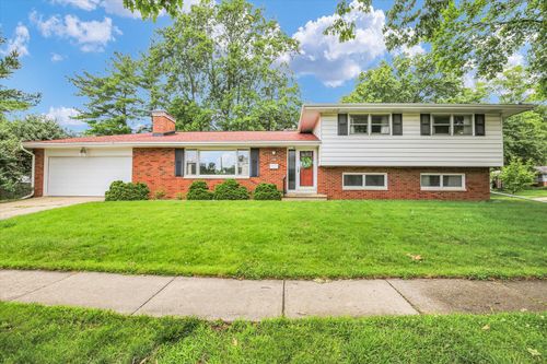 2017 S Cottage Grove Ave, Urbana, IL, 61801-6353 | Card Image
