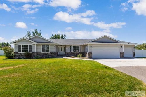 2105 Ferris Ln, Rexburg, ID, 83440-3318 | Card Image