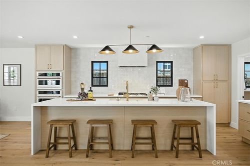 3756 Goodland Ave, Studio City, CA, 91604-2312 | Card Image