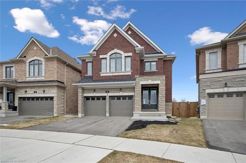 28 Garland Ave, Cambridge, ON, N1T0E7 | Card Image