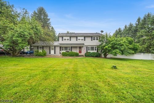 1 Oak Grove Rd, Flemington, NJ, 08822-5903 | Card Image