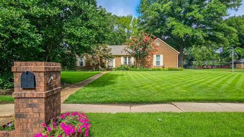 1737 Kimbrough Rd, Germantown, TN, 38138 | Card Image