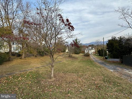 140 S Court St, LURAY, VA, 22835-1225 | Card Image