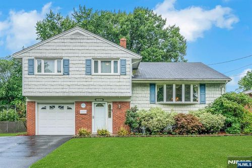152 Sunset St, Dumont, NJ, 07628-1506 | Card Image