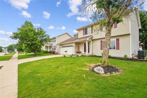 2975 Baker St, Marion, IA, 52302-9209 | Card Image