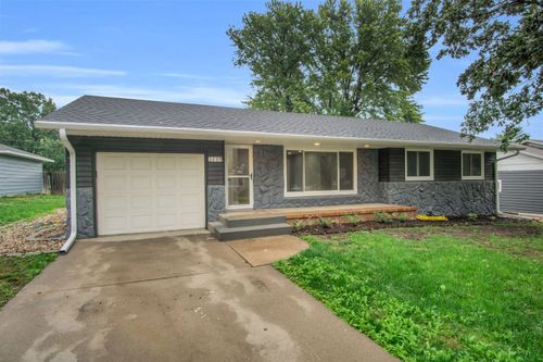 3209 10th Ave, Kearney, NE, 68845-3330 | Card Image
