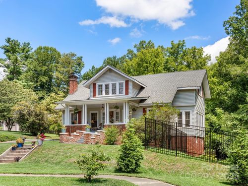 181 Blake Dr, Arden, NC, 28704-2722 | Card Image