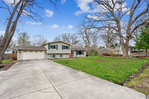 28W118 Elm Dr, Northwoods, IL, 60185-2539 | Card Image