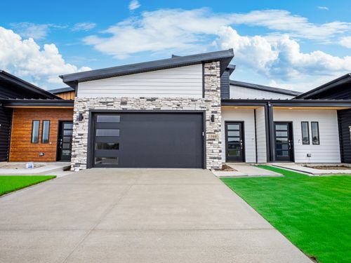 246 Sawgrass Dr, Crown Point, IN, 46307-5385 | Card Image