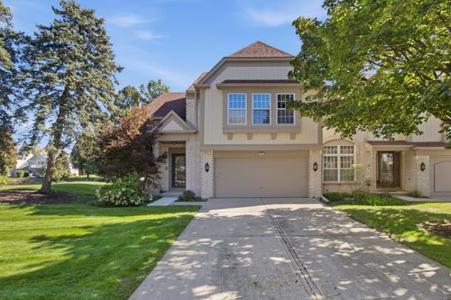 192 W Fox Hill Dr, Buffalo Grove, IL, 60089-7704 | Card Image