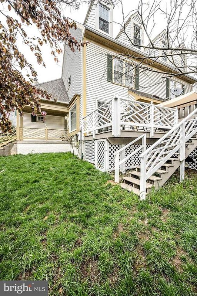 12836 Mill Brook Ct, Townhouse with 4 bedrooms, 4 bathrooms and null parking in WOODBRIDGE VA | Image 38