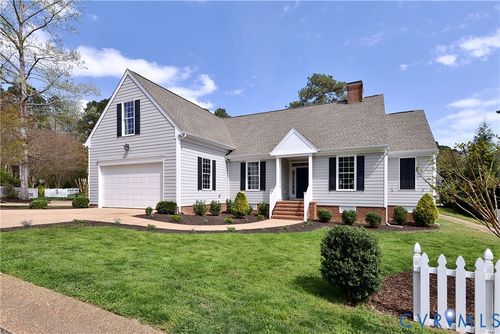 126 Hollinwell, Williamsburg, VA, 23188-7468 | Card Image