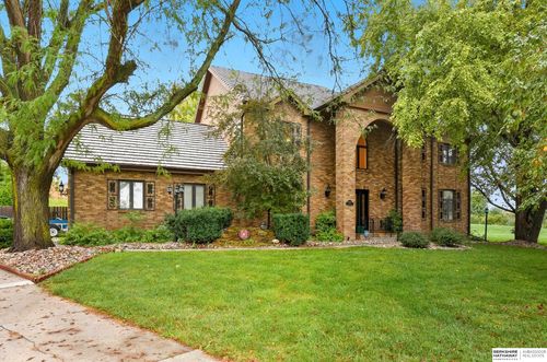 16767 J Cir, Omaha, NE, 68135-1329 | Card Image