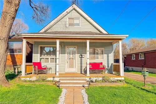 717 Knox Ave, Hamilton, ON, L8H6K7 | Card Image