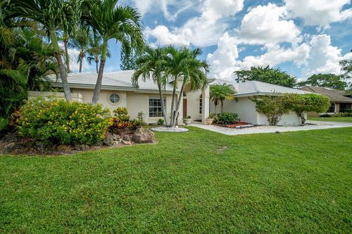 13660 Folkestone Ct, Wellington, FL, 33414-7827 | Card Image
