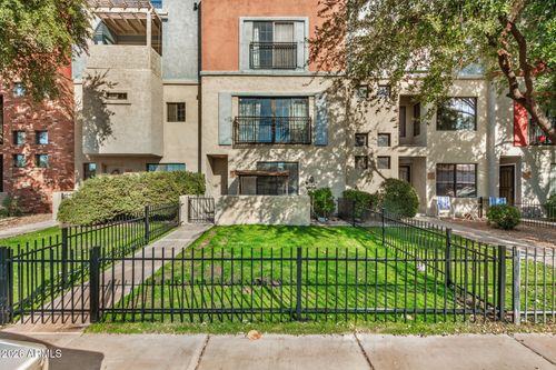 3423 E Lance Ln, Phoenix, AZ, 85018-6987 | Card Image