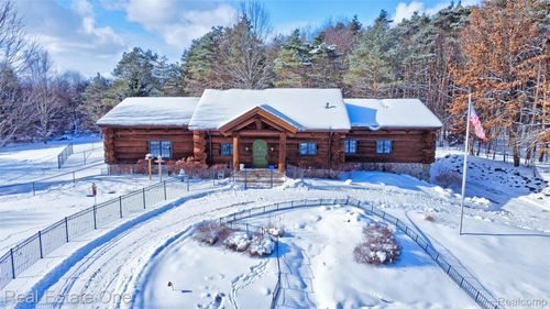 4340 Lahring Rd, Holly, MI, 48442-9712 | Card Image