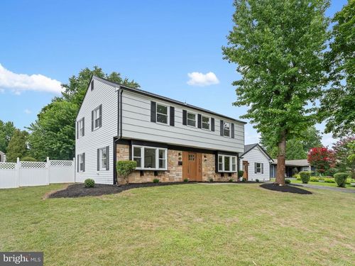 126 Tiffany Lane, Willingboro, NJ, 08046 | Card Image