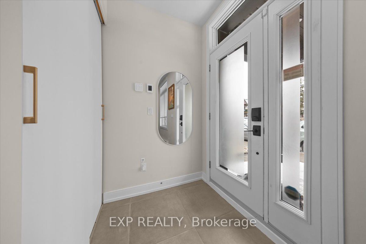 Residential in Vanier and Kingsview Park 4