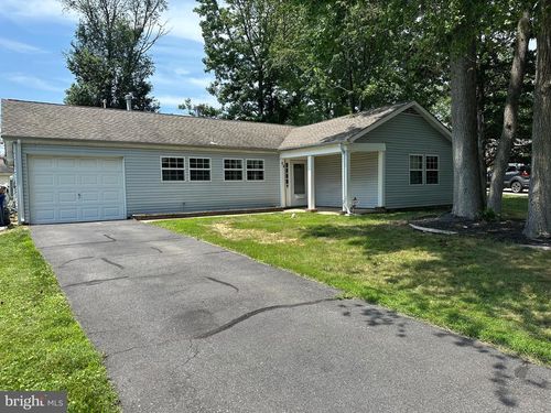 26 Newport Ln, WILLINGBORO, NJ, 08046-1317 | Card Image