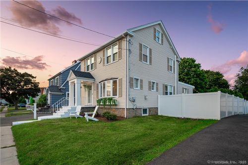 503 Reef Rd, Fairfield, CT, 06824-6579 | Card Image