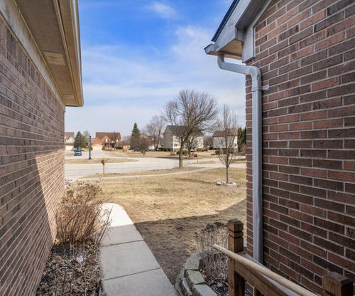 9540 Wellington Ct, Ypsilanti, MI, 48197-1794 | Card Image