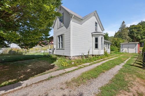 34 Oxford St, Woodstock, ON, N4S6A3 | Card Image